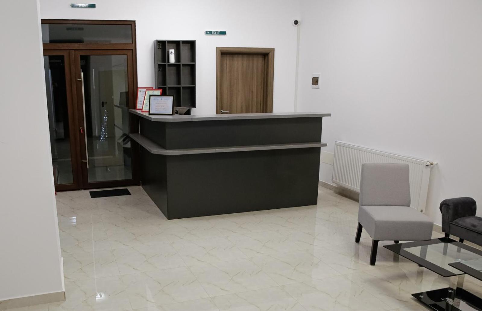 2Family Hotel Focsani Exterior photo